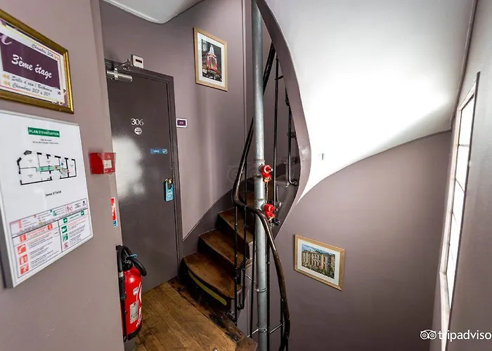 De L'union 3* Parijs